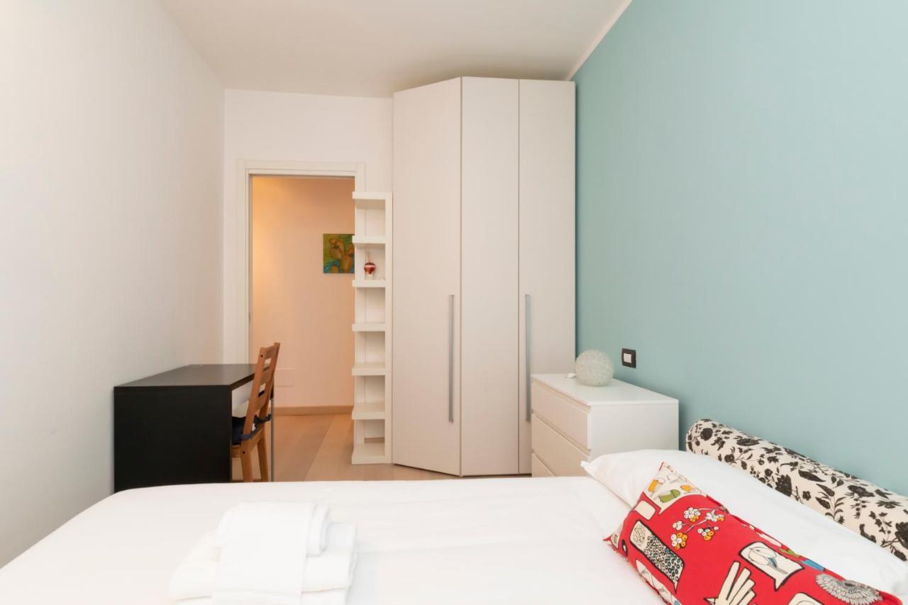 Luxury Apartment Near Bocconi Zamenhof 7 Milão Exterior foto